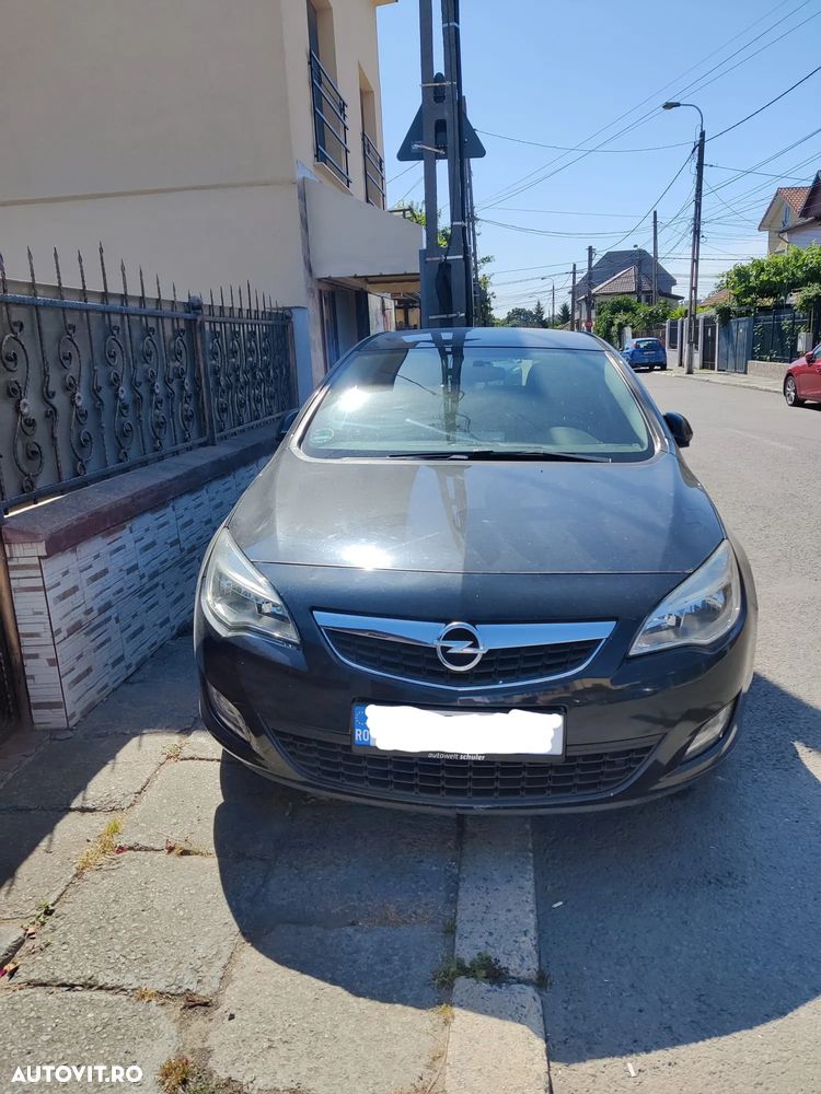 OPEL Astra 2012
