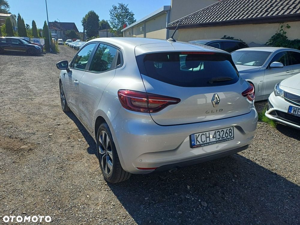 Renault Clio - 5