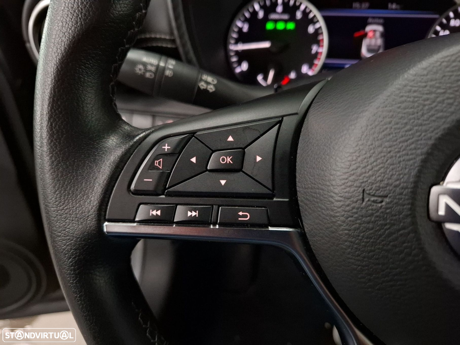 Nissan Juke 1.0 DIG-T N-Connecta - 15