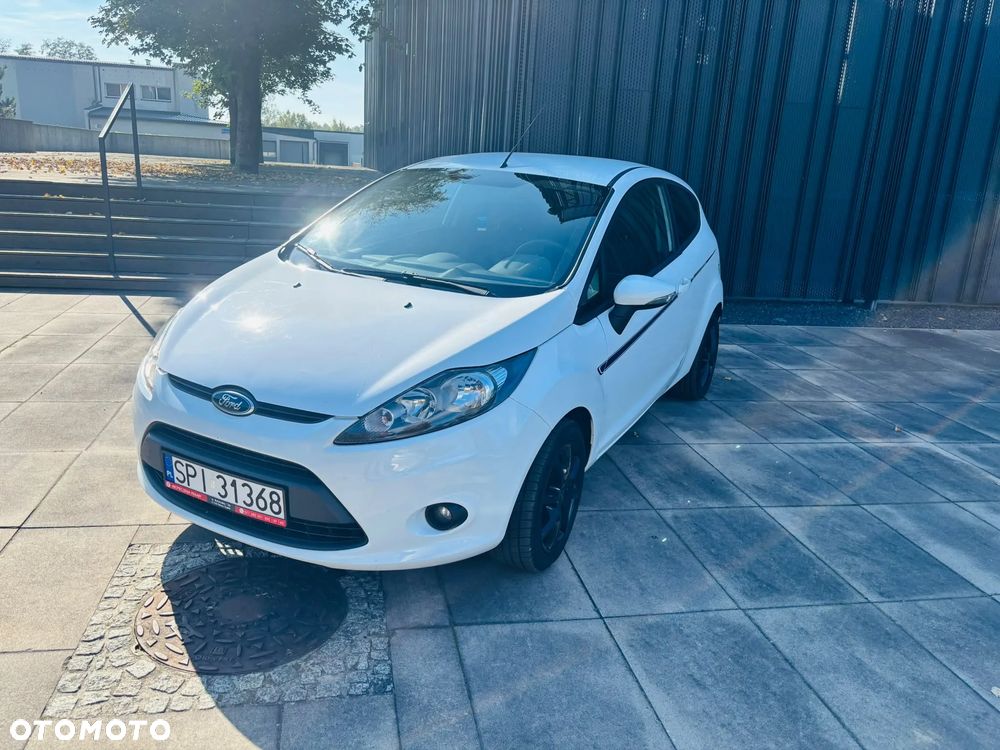 Ford Fiesta 2011 photo 3