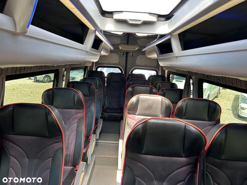 Mercedes-Benz Sprinter 519 - 17
