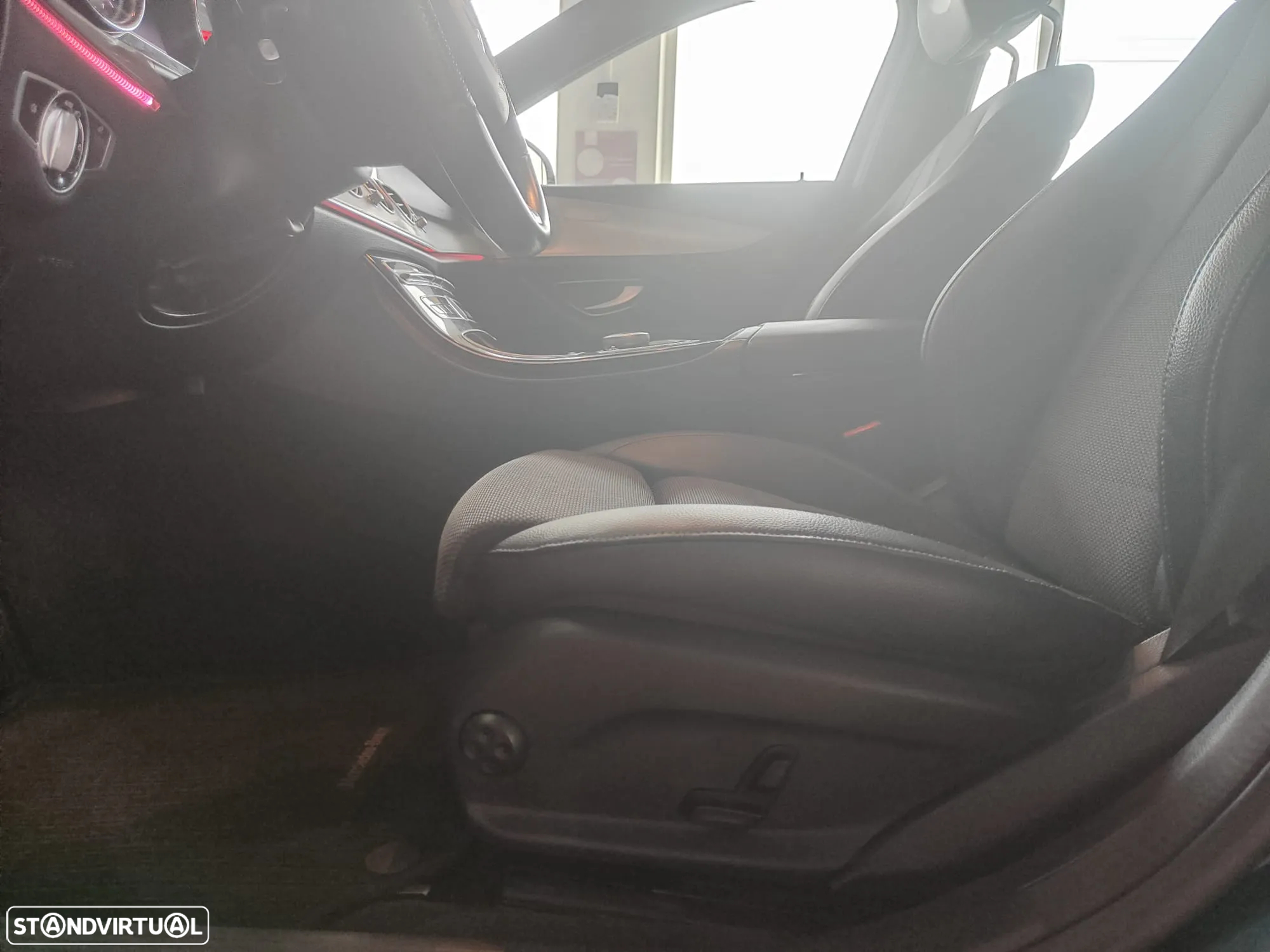Mercedes-Benz E 220 d AMG Line - 24