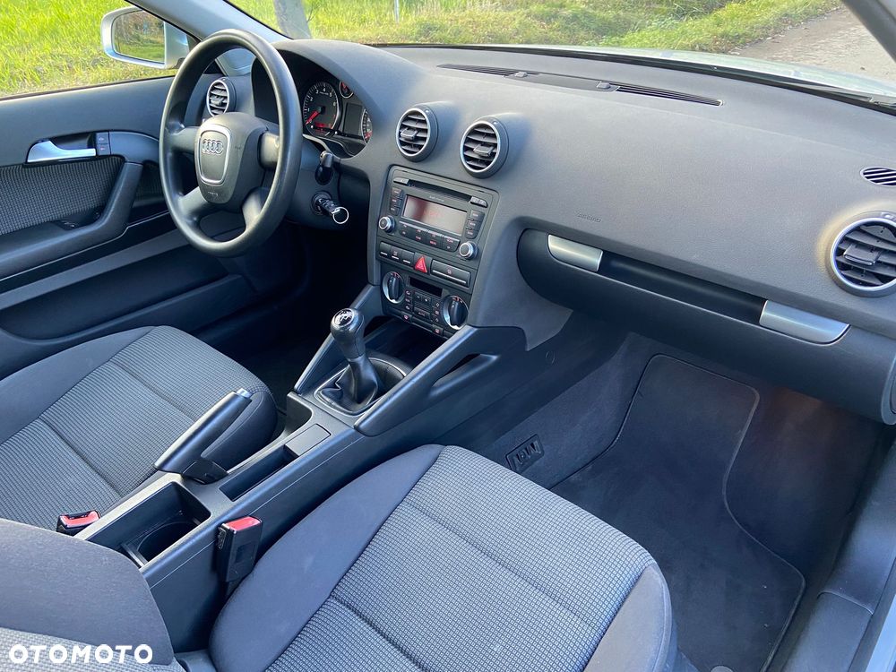 Audi A3 3-drzwiowe 1.6 Attraction - 15