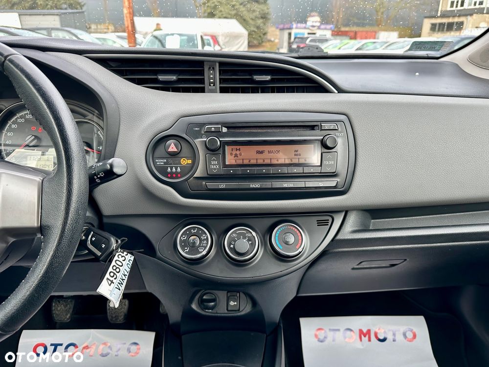 Toyota Yaris 1.0 Active EU6 - 17