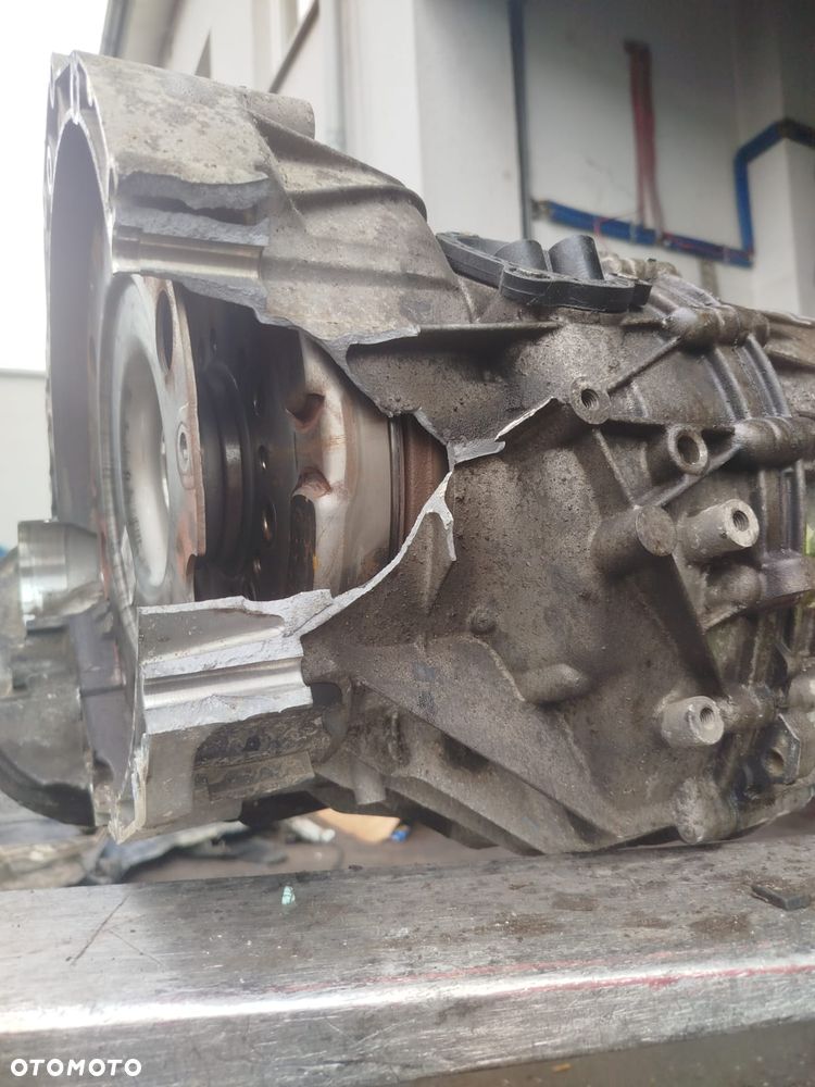 SKRZYNIA BIEGÓW AUTOMAT NYM AUDI A4 B8 AUDI A5 8T AUDI Q5 8R 2.0 TDI - 2
