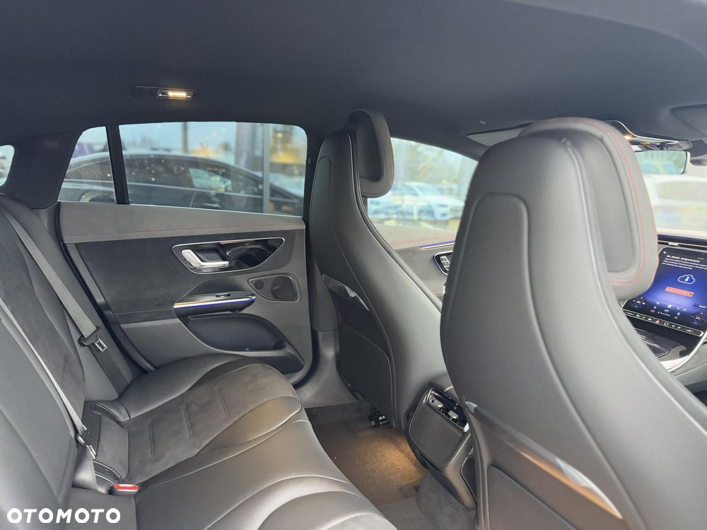 Mercedes-Benz EQE 350 90.5kWh 4-Matic AMG Line - 18