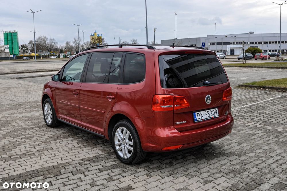 Volkswagen Touran - 3