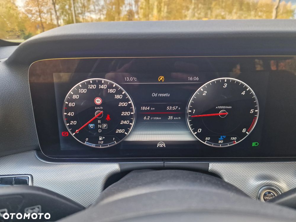 Mercedes-Benz Klasa E 220 d 4Matic 9G-TRONIC AMG Line - 22