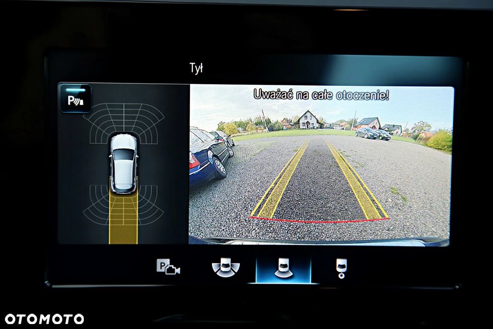 Mercedes-Benz GLA 200 Style - 31