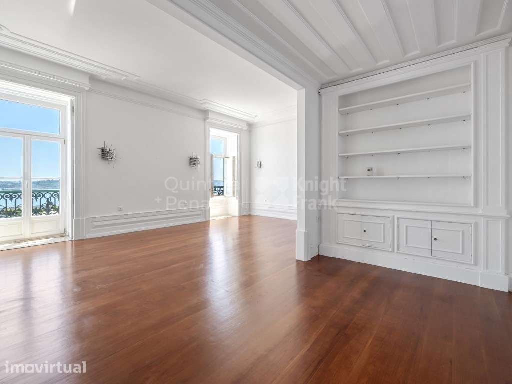 Apartamento T3+1 para arrendamento, sem moveis na Misericórdia - Grande imagem: 2/26