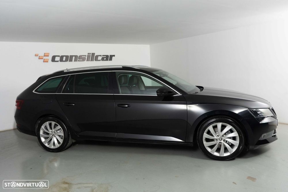 Skoda Superb Break 2.0 TDI Style DSG - 8