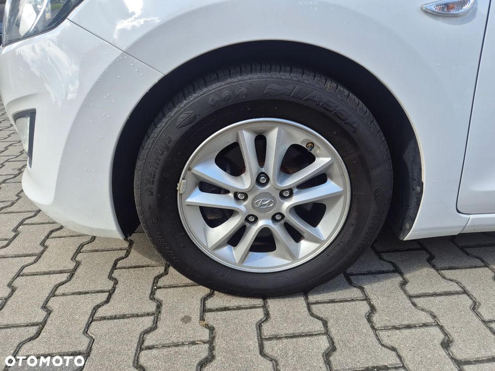 Hyundai i30 1.4 Trend - 8