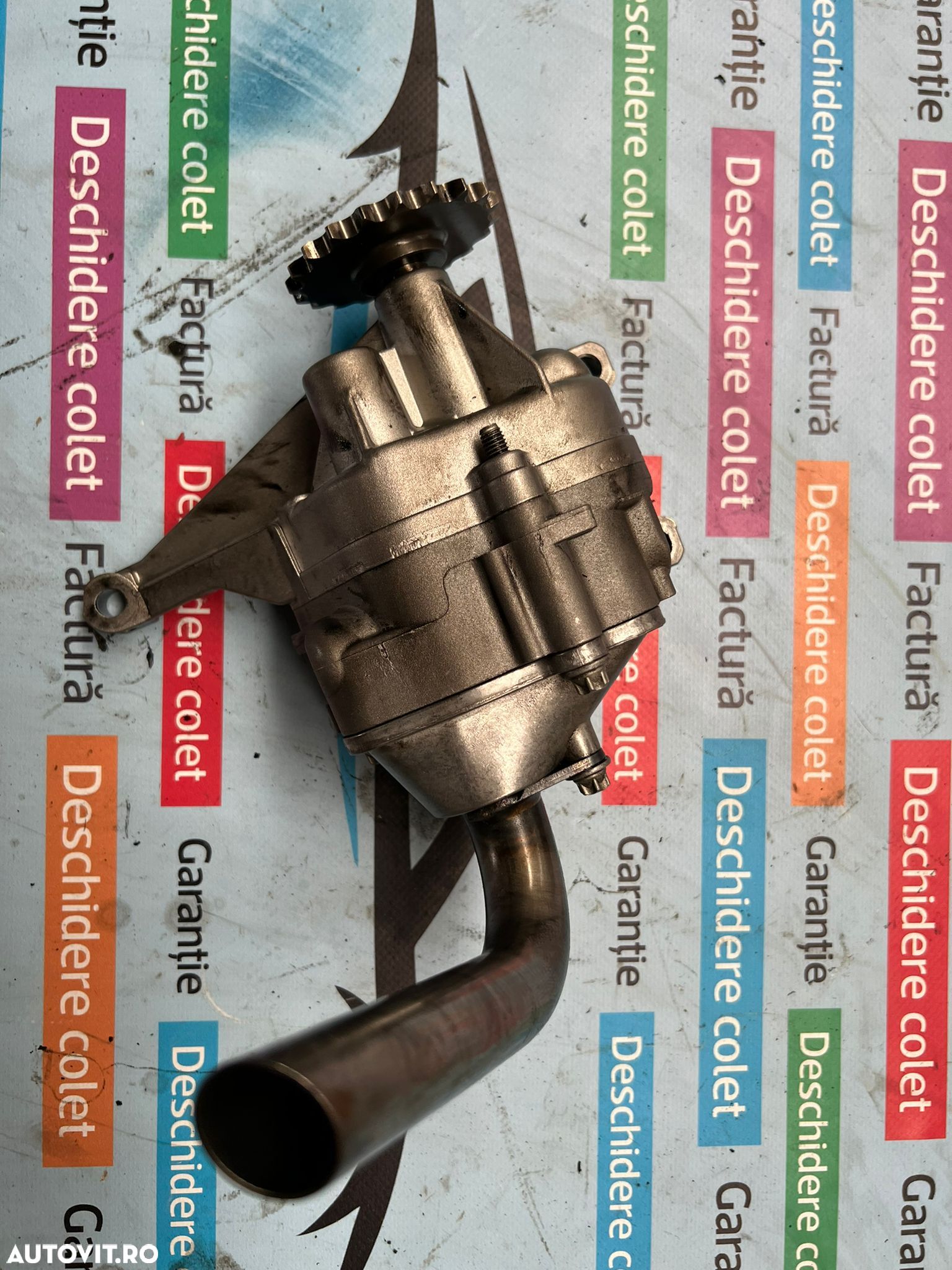 Pompa ulei 2.2 cdi Mercedes W203 C Class 2004 A6111810047 - 1