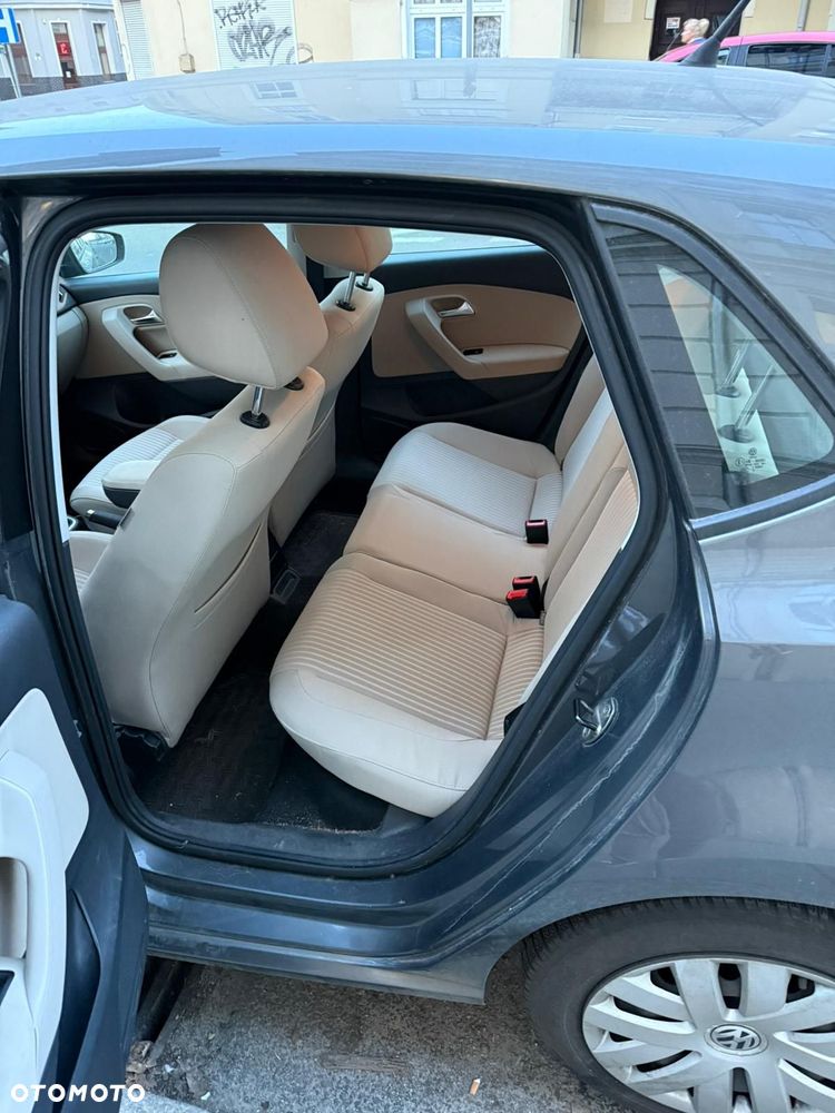 Volkswagen Polo 1.2 TSI Highline - 6