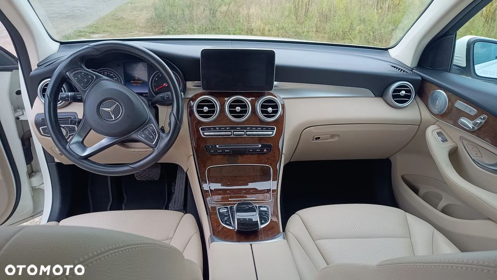 Mercedes-Benz GLC - 14
