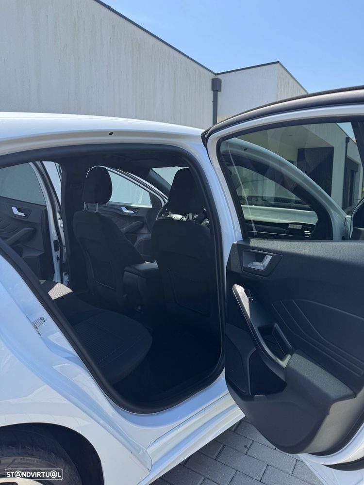 Ford Focus 1.0 EcoBoost MHEV ST-Line - 40