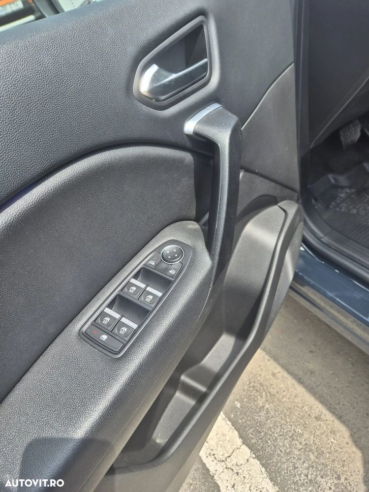Renault Captur MHEV 140 EDC Techno - 17
