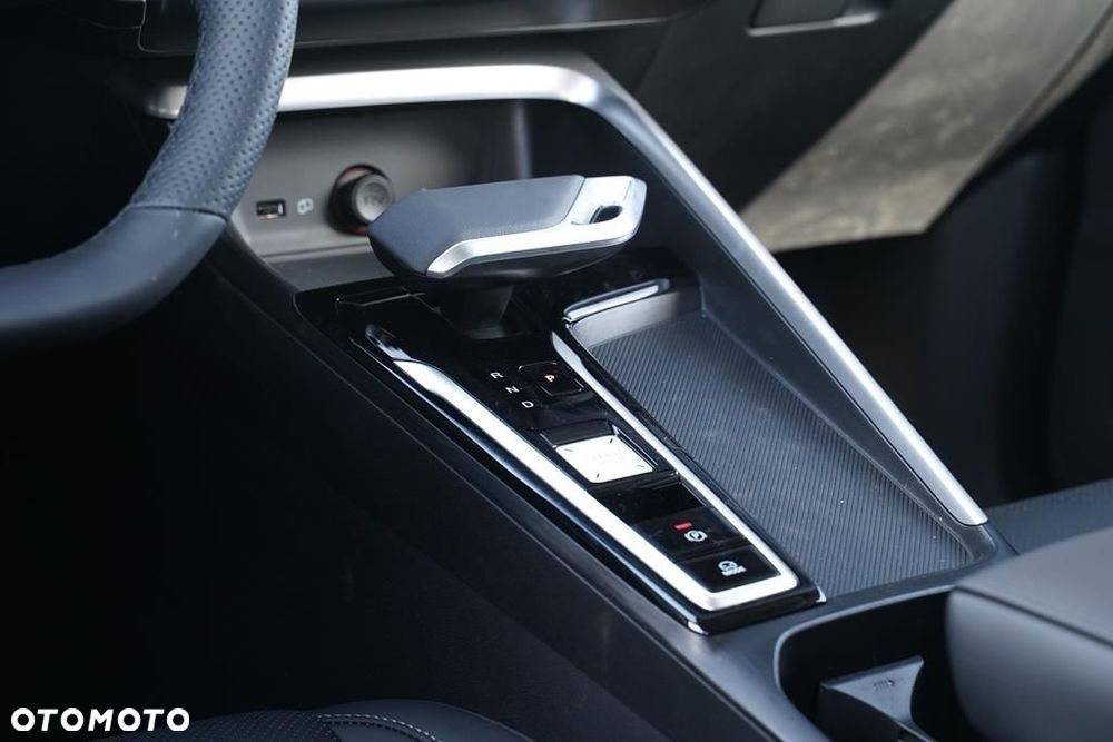 MG ZS 1.5 HEV+ Exclusive - 23