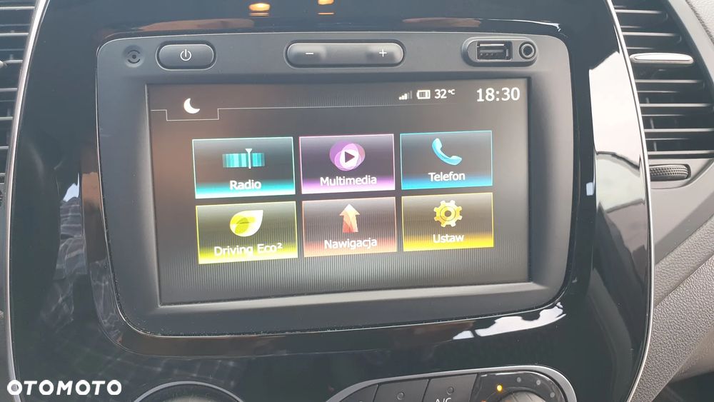 Renault Captur TCe 100 BUSINESS EDITION - 30