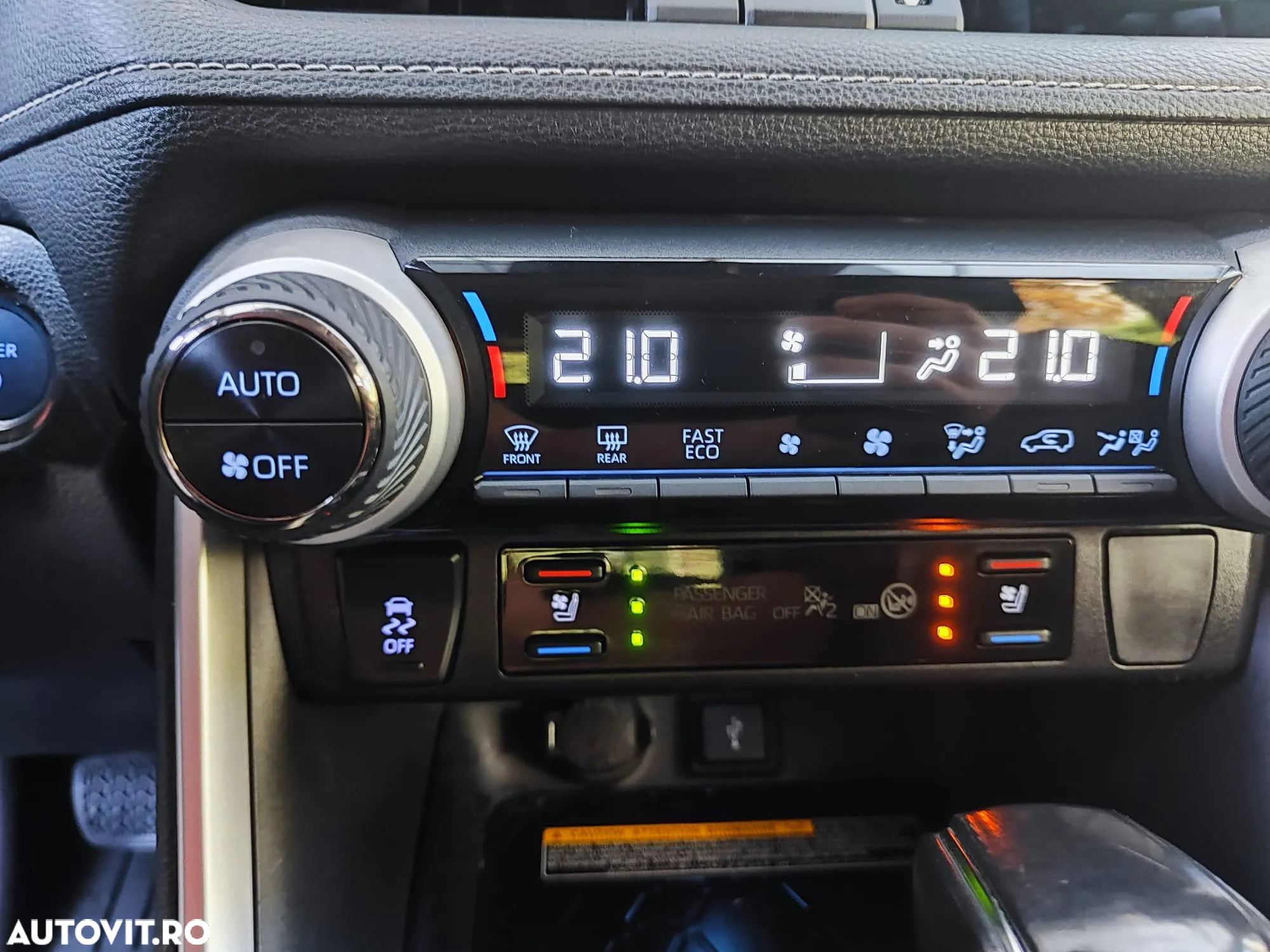 Toyota RAV4 2.5 Hybrid VVT-iE 4x4 Exclusive - 18
