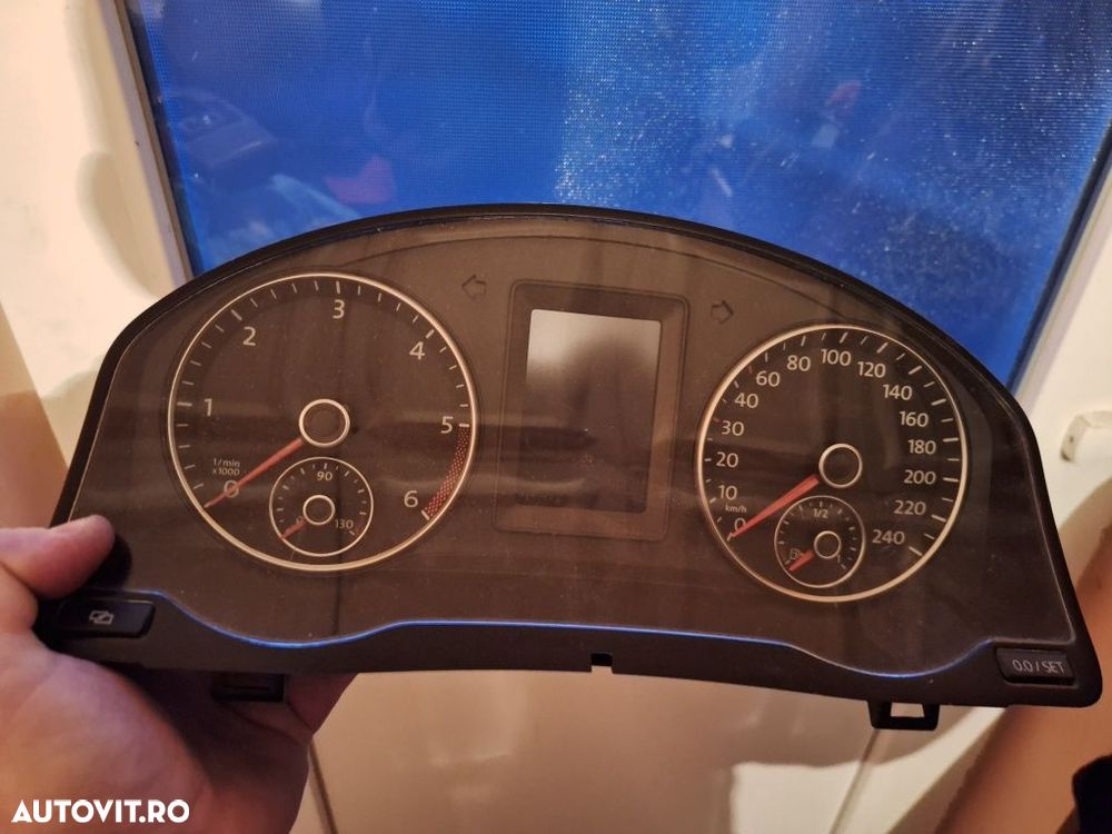 Ceasuri bord VW Golf 6 Plus diesel  benzina 5M0 920 860, C și 871 - 1