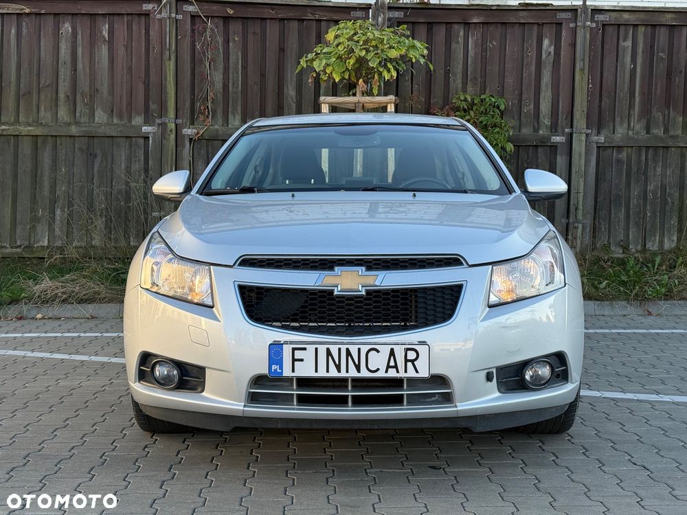 Chevrolet Cruze 1.8 LS - 3