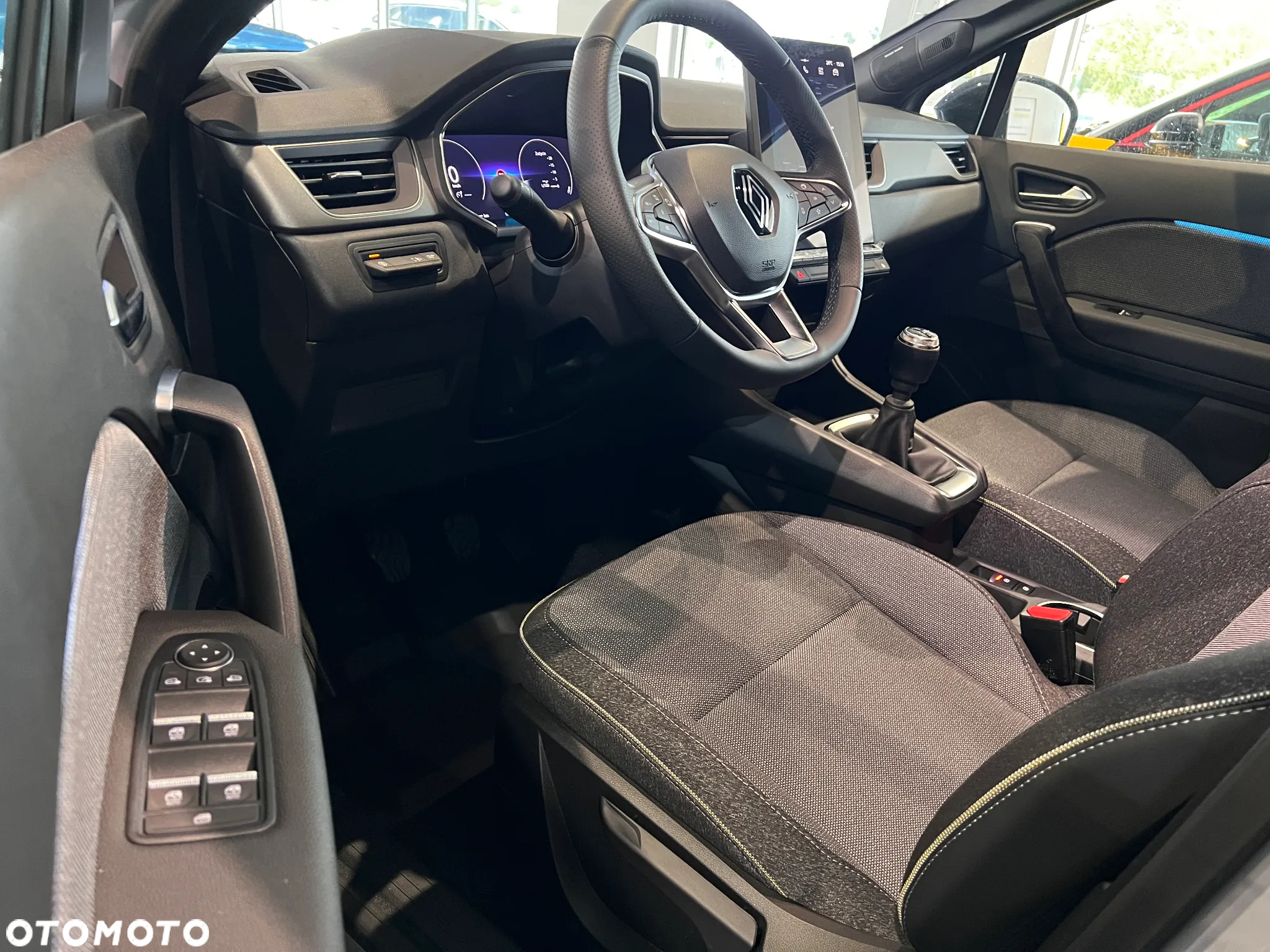 Renault Captur 1.3 TCe mHEV Techno - 10