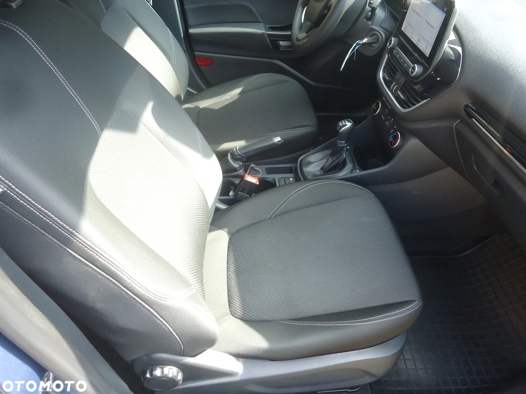 Ford Fiesta 1.1 Trend ASS - 12