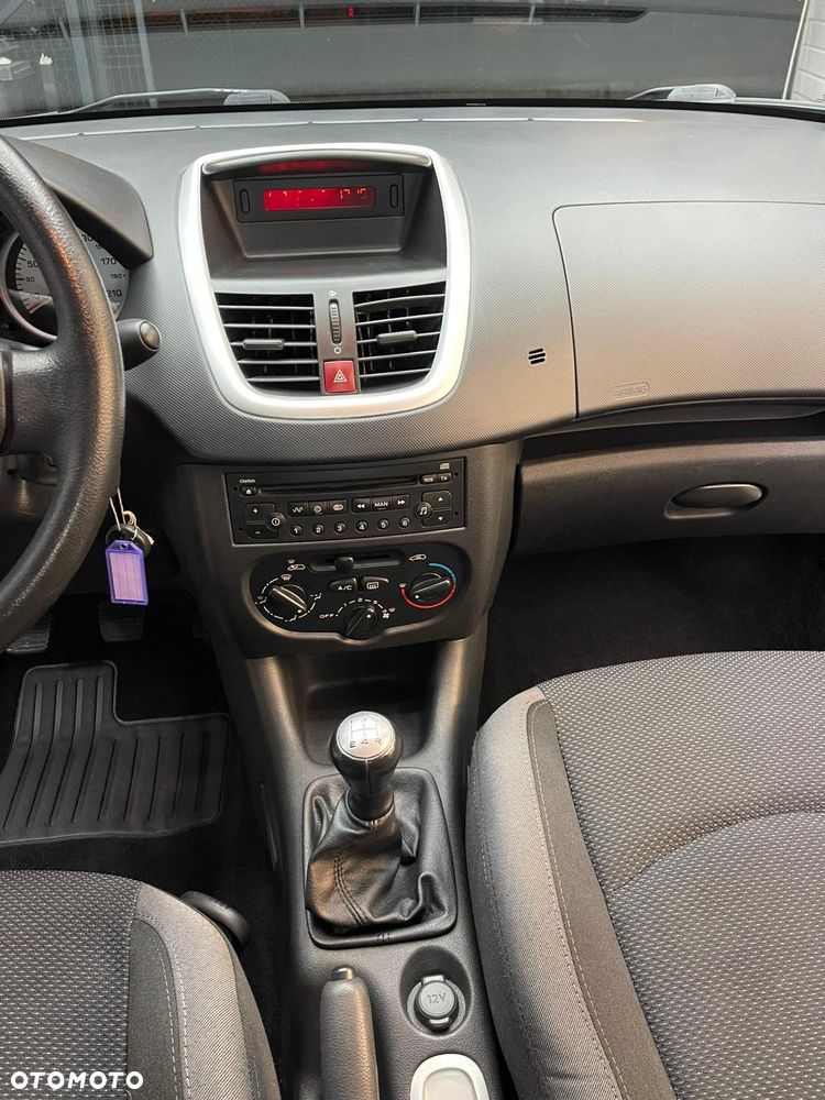 Peugeot 206 plus 60 - 33