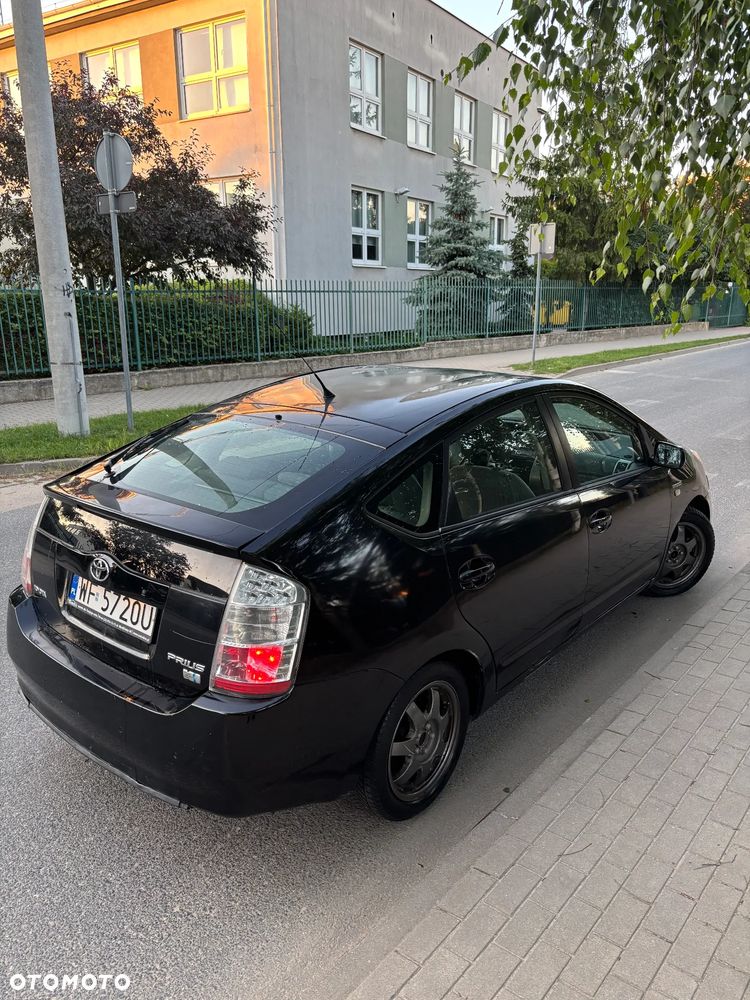 Toyota Prius 1.5 VVT-i Prestige - 8