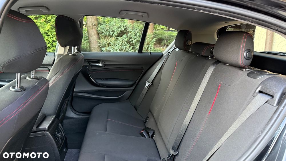 BMW Seria 1 120d xDrive BluePerformance Sport Line - 29