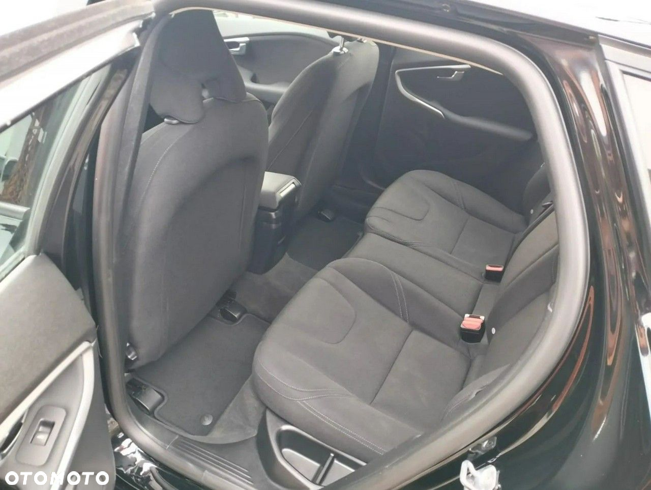 Volvo V40 D2 Momentum - 20