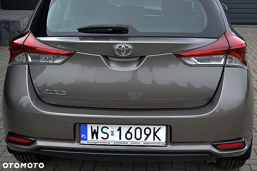 Toyota Auris 1.33 VVT-i Life - 6