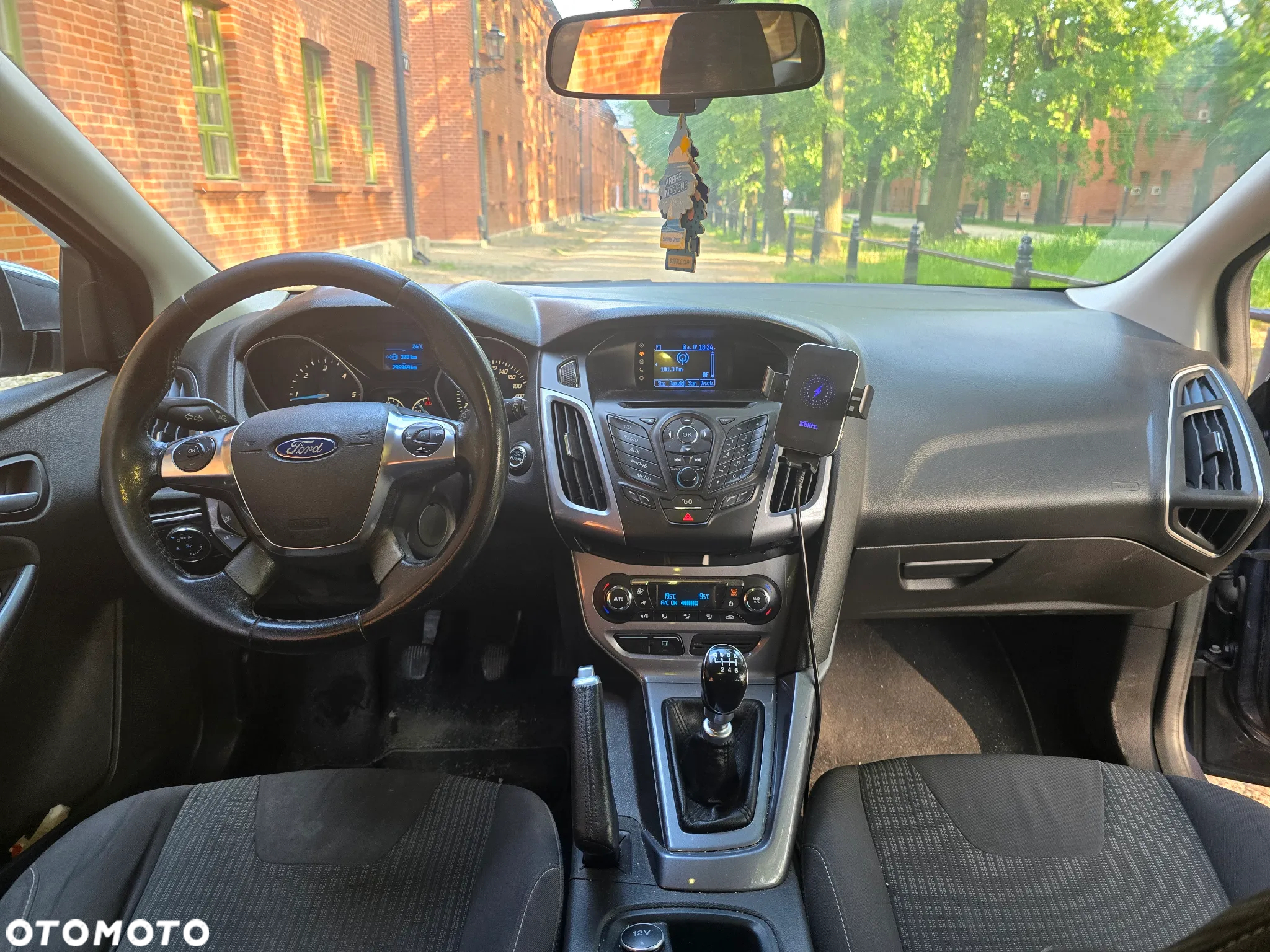 Ford Focus 1.6 TDCi DPF Titanium - 6