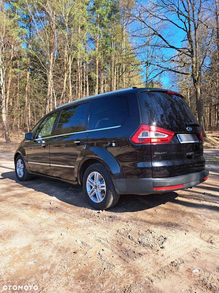 Ford Galaxy 2.2 TDCi DPF Titanium - 4