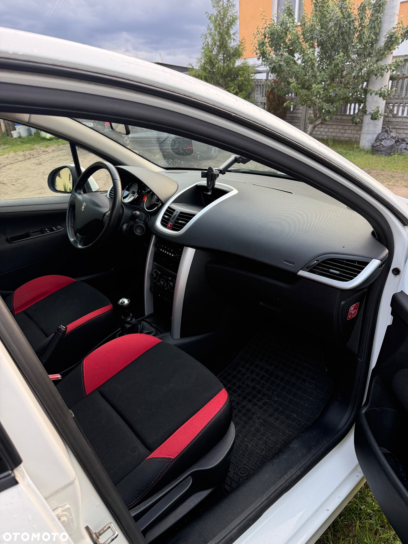 Peugeot 207 1.4 Trendy - 11