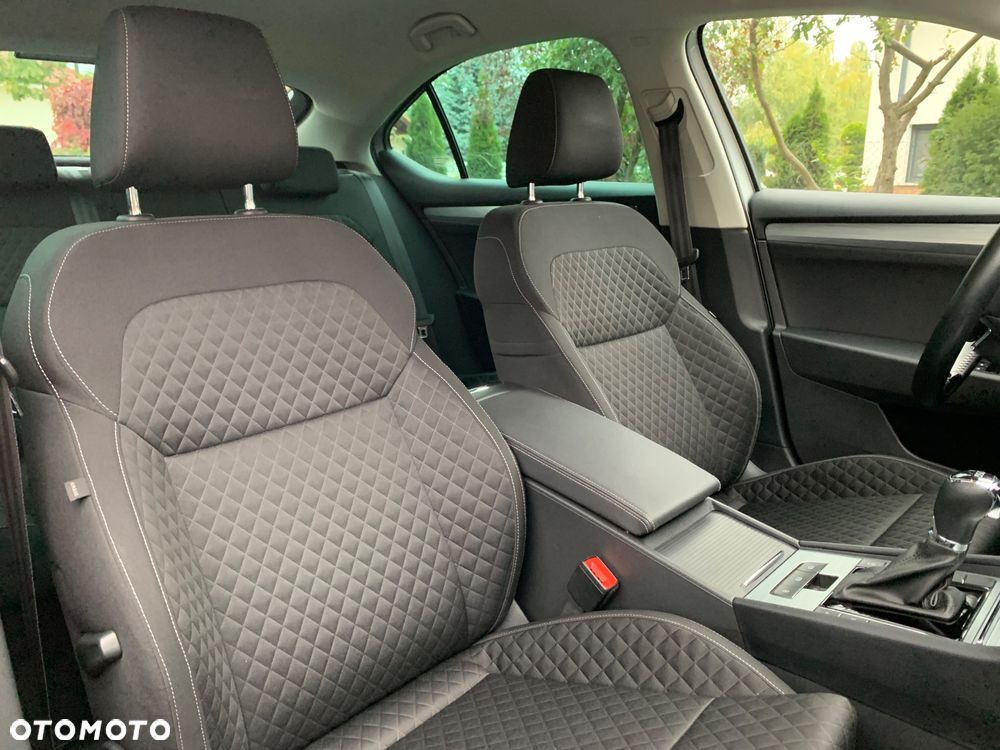 Skoda Superb 1.5 TSI Ambition DSG - 30