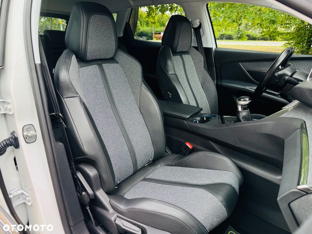 Peugeot 3008 BlueHDi 130 Stop & Start Allure Pack - 36
