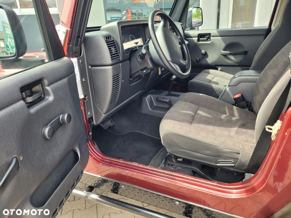Jeep Wrangler - 15