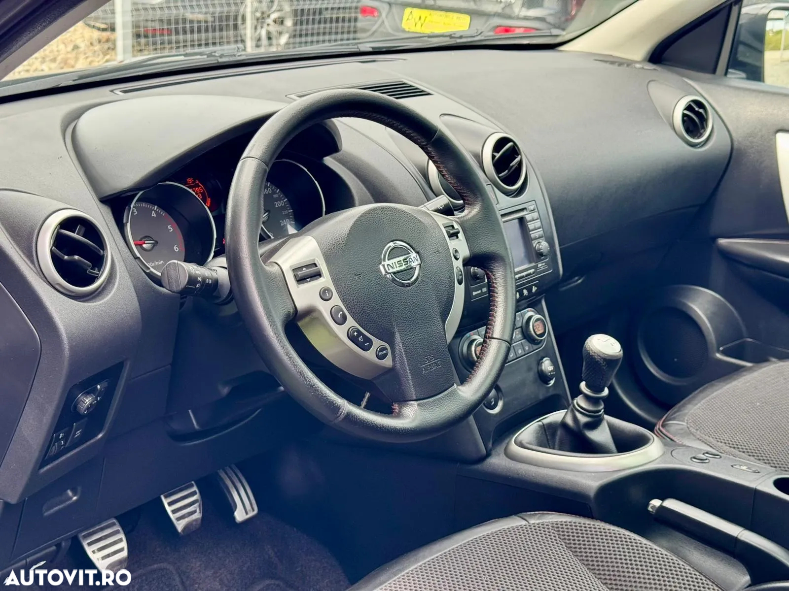 Nissan Qashqai 1.5 DCI TEKNA - 28