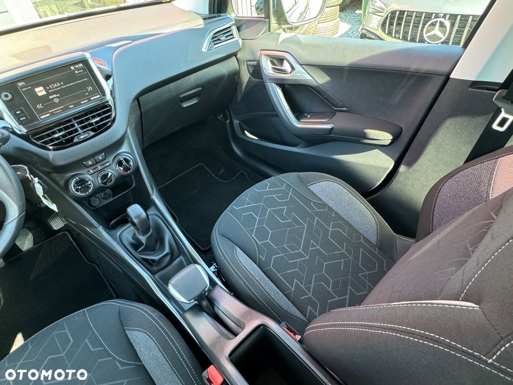 Peugeot 2008 - 22