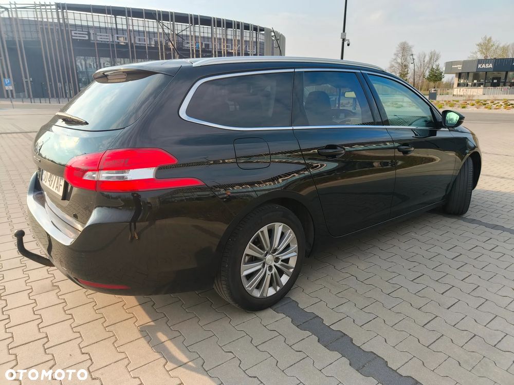 Peugeot 308 BlueHDi FAP 130 EAT8 Stop & Start Allure - 6