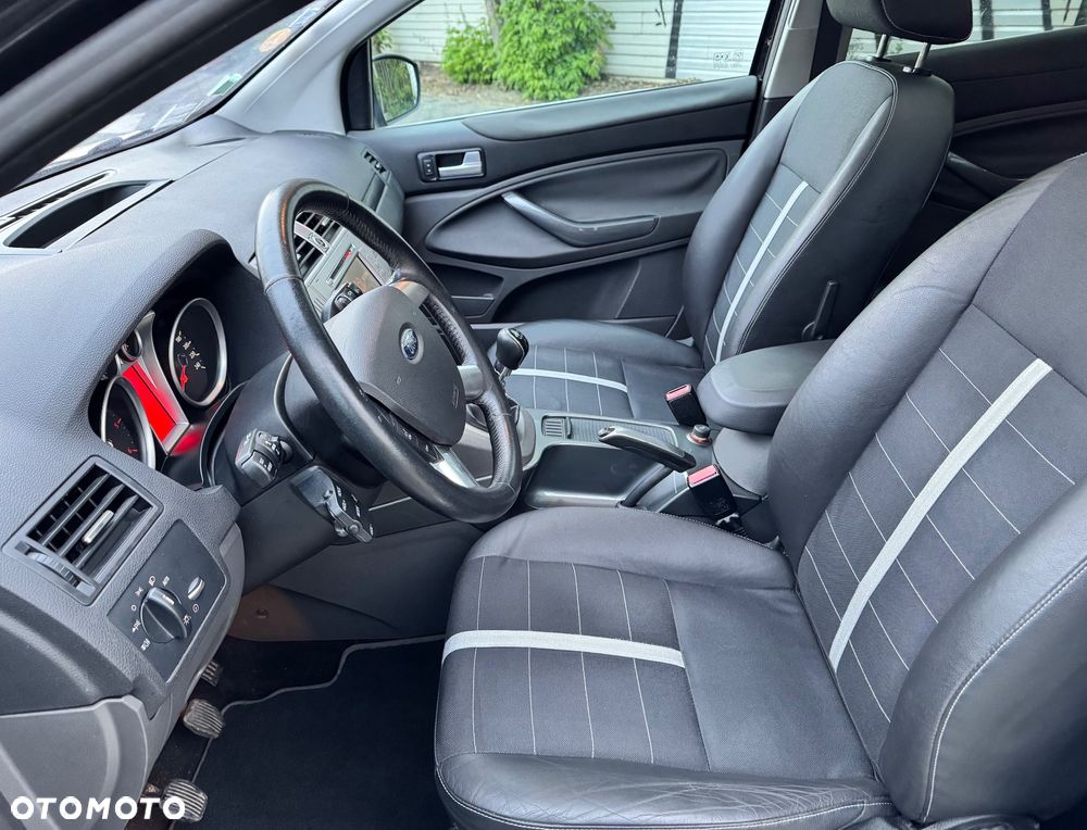 Ford Kuga 2.0 TDCi Titanium - 15
