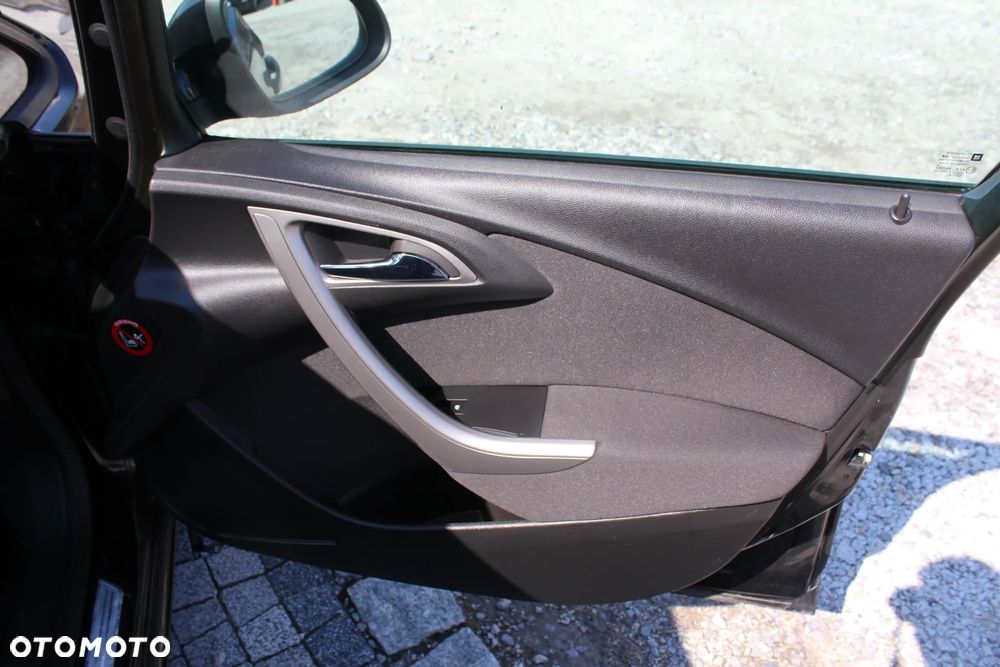 Opel Astra 1.6 NAVI - 23