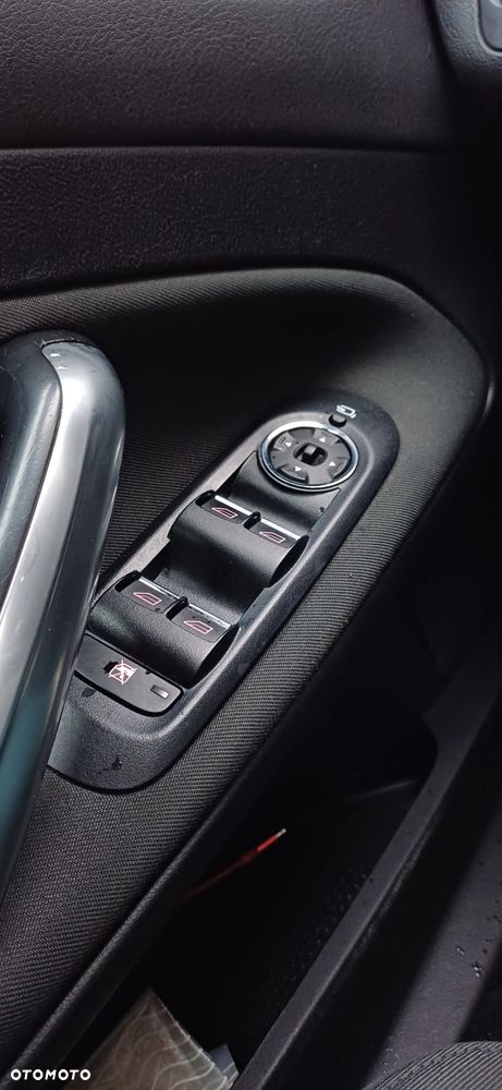 Ford Mondeo 2.0 TDCi Titanium - 16