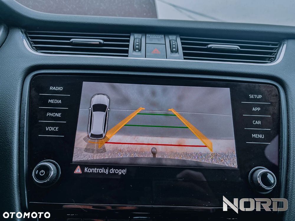 Skoda Octavia 1.8 TSI DSG Style - 18