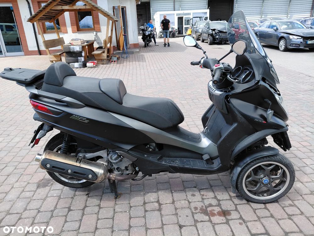 Piaggio MP-3 - 6