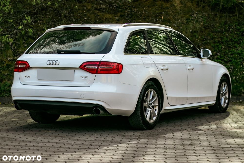 Audi A4 Avant 2.0 TFSI Attraction - 5
