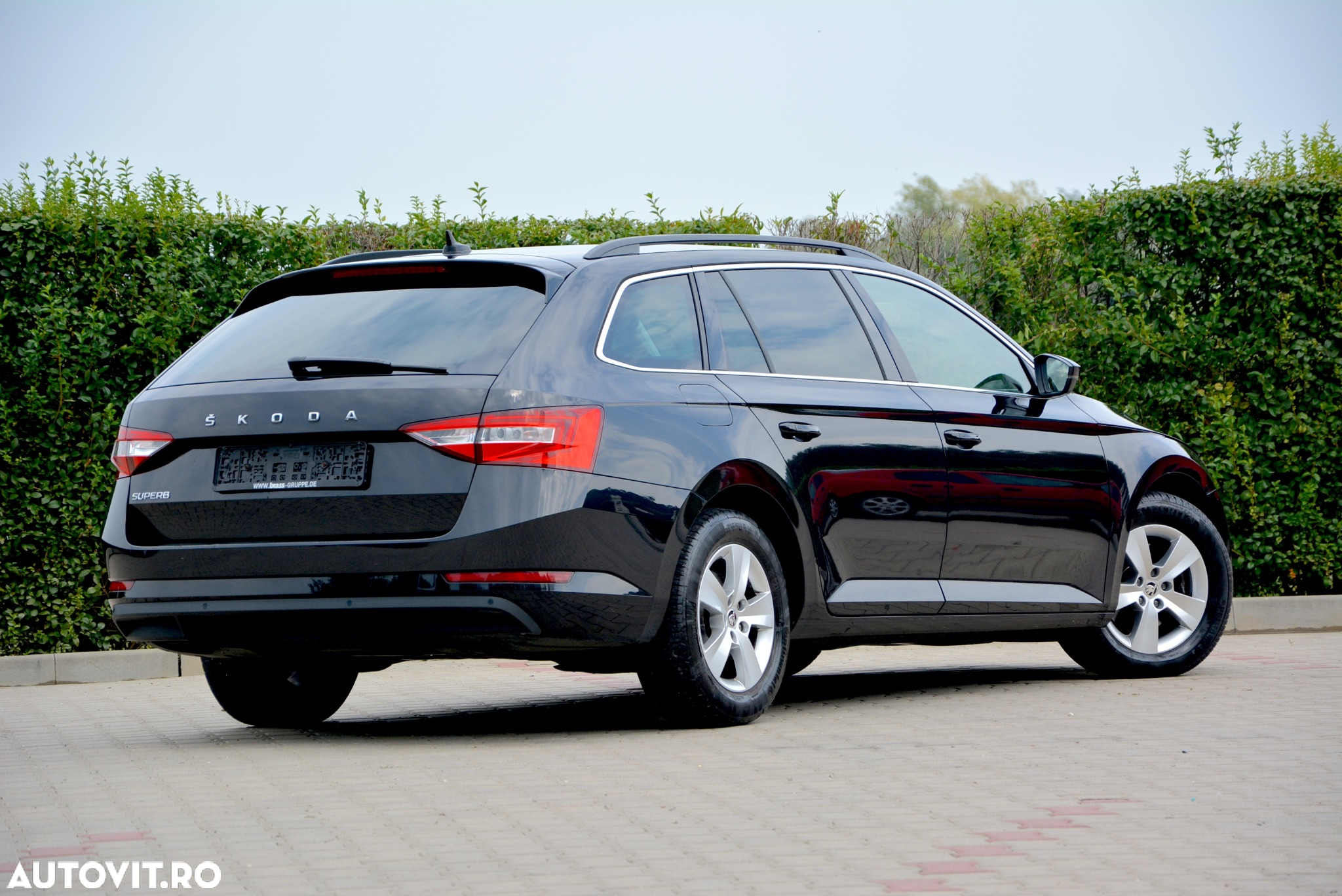 Skoda Superb 2.0 TDI DSG Style - 9