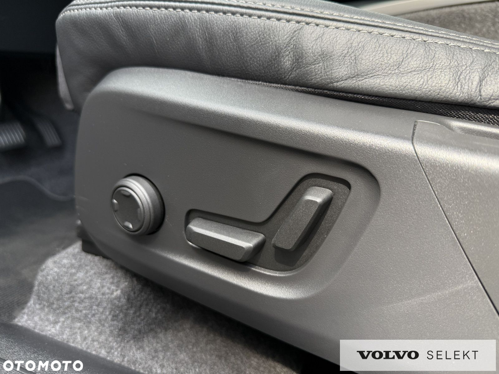 Volvo XC 40 - 24